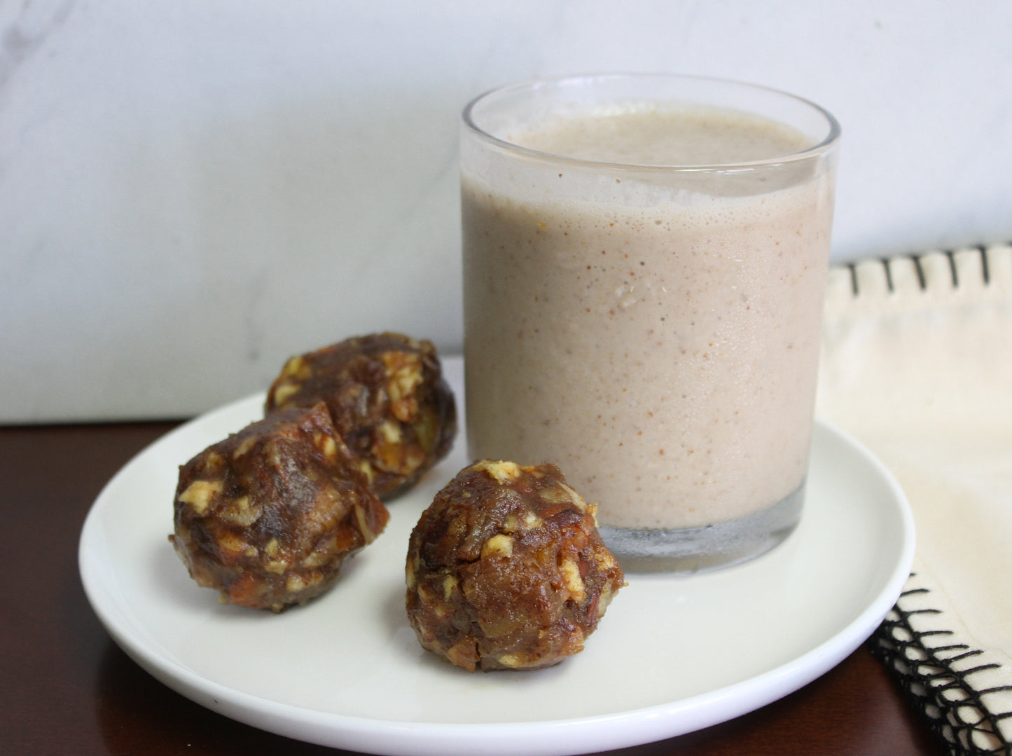 Apple Banana and Almond Butter Protein Smoothie